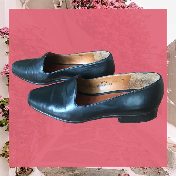 Italian Elegant Black Coach Loafers/Flats - Size 5 - Picture 2 of 5
